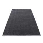 Novel Novel KOBEREC S VYSOKÝM VLASEM